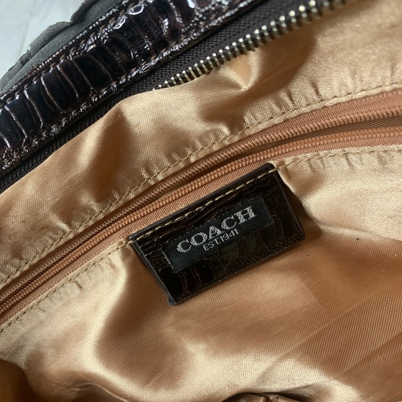 Coach Bag - Picture 2 of 3